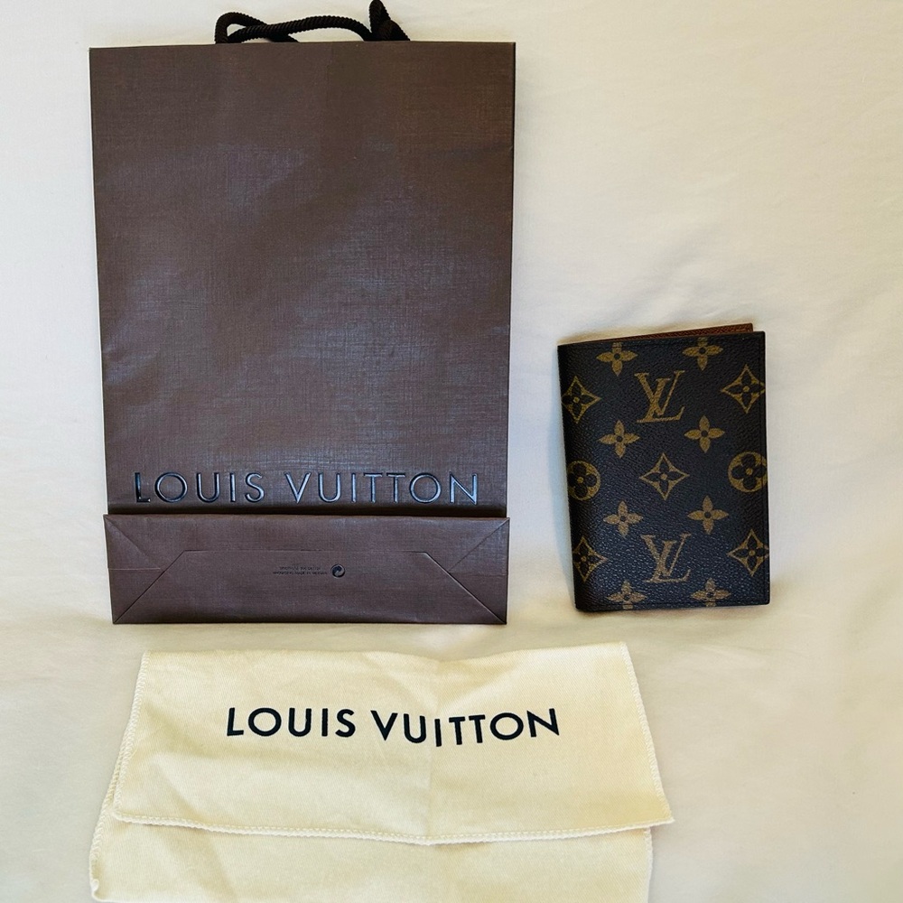 Louis Vuitton Passport Cover Monogram